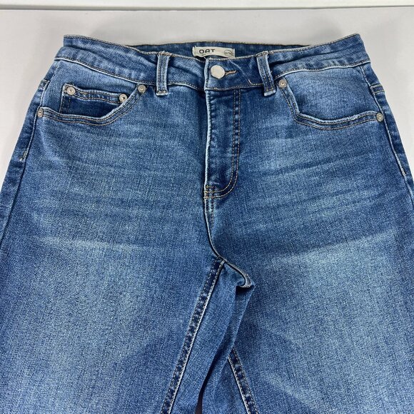 Oat New York Jeans Women's 29x27* Mid Rise Straight Crop Blue Faded Denim Tag 28 - Picture 2 of 16